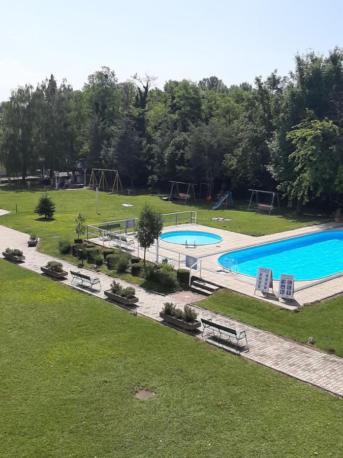 Hajo Apartman Кестели Екстериор снимка
